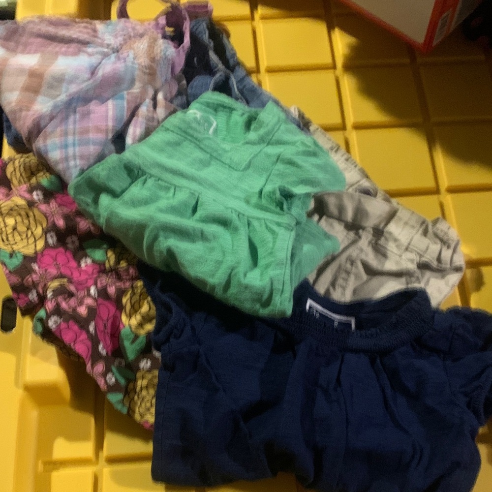 Cherokee 6- PC Tops & Shorts Bundle! FIRM